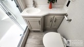 bottom-slider-img