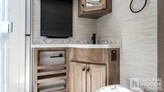 bottom-slider-img