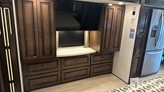bottom-slider-img